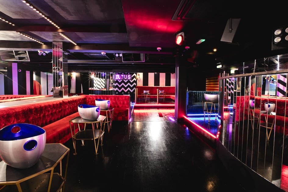 cirque le soir club